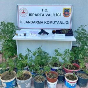 ispartada uyusturucu operasyonu 2 gozalti R3E2fXOZ