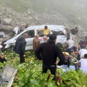 trabzonda ucurumda panelvan kazasi W4EdDtrI