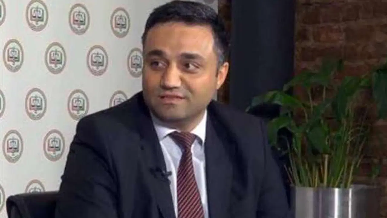 bayrampasa belediyesine operasyon baskan yardimcisi ve once ilke cagdas avukatlar grubu uyesi avukat atilla ozen de gozaltinda bSka8vFV