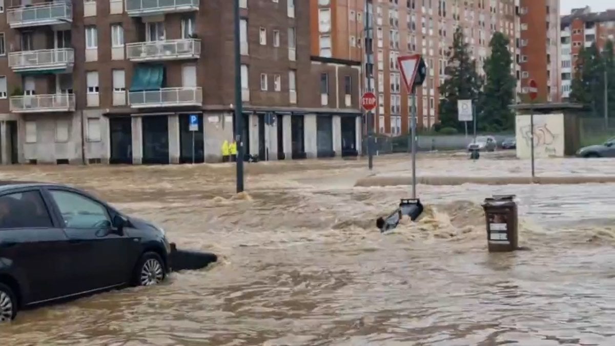 italyada saganak sele neden oldu v2DlQtAu