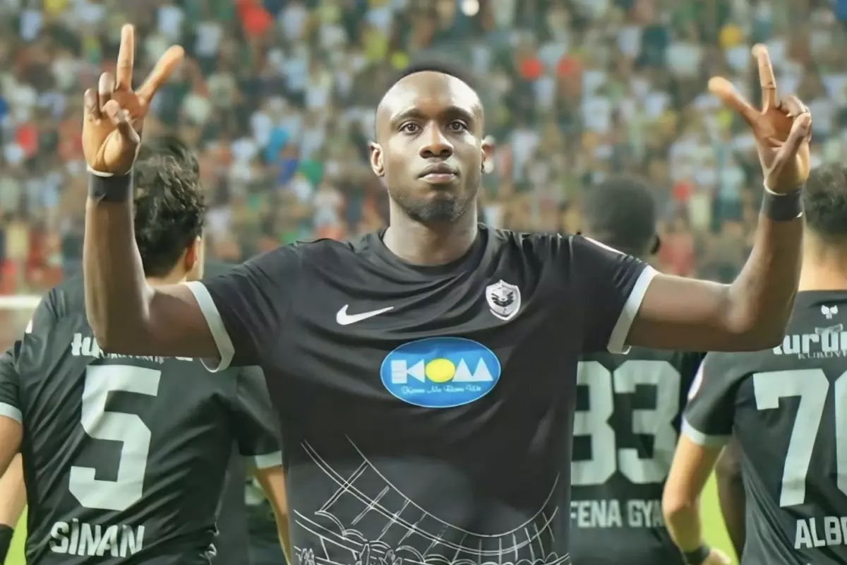 mbaye diagne 1 ligi sallamaya devam ediyor JtScBA1g