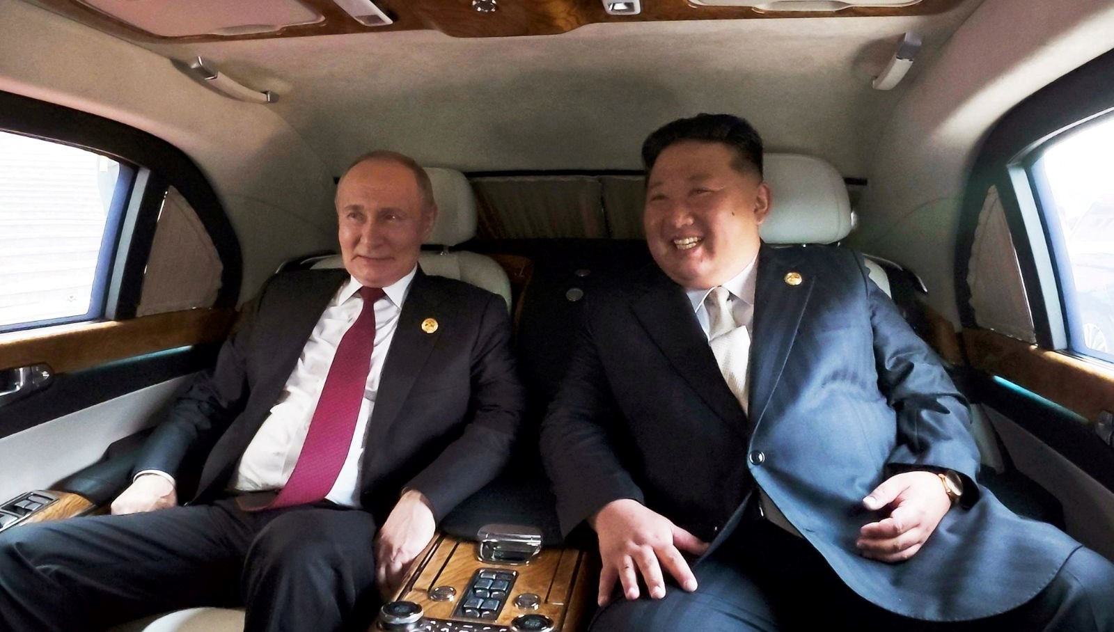 putinden kuzey koreye kurulus yil donumu tebrigi utqX54Pu