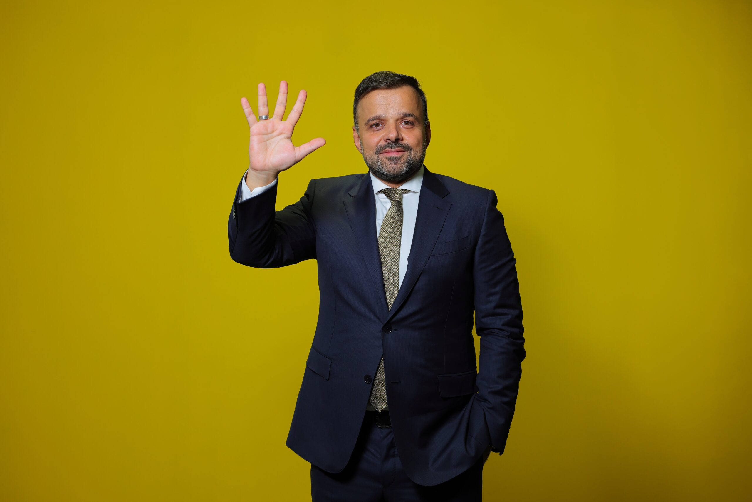 5g ihalesinde en yuksek teklifi veren turkcellin ceosu neler soyledi 1tdegDOK.jpg