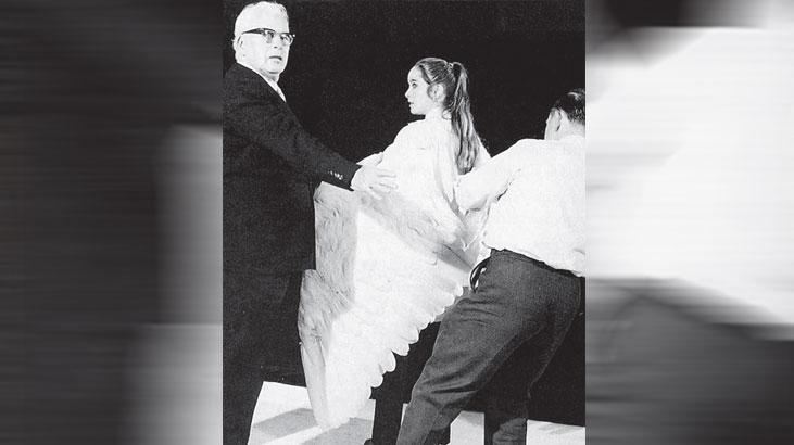 chaplinin ucubesi gun yuzune cikiyor FnSO2ptE.jpg