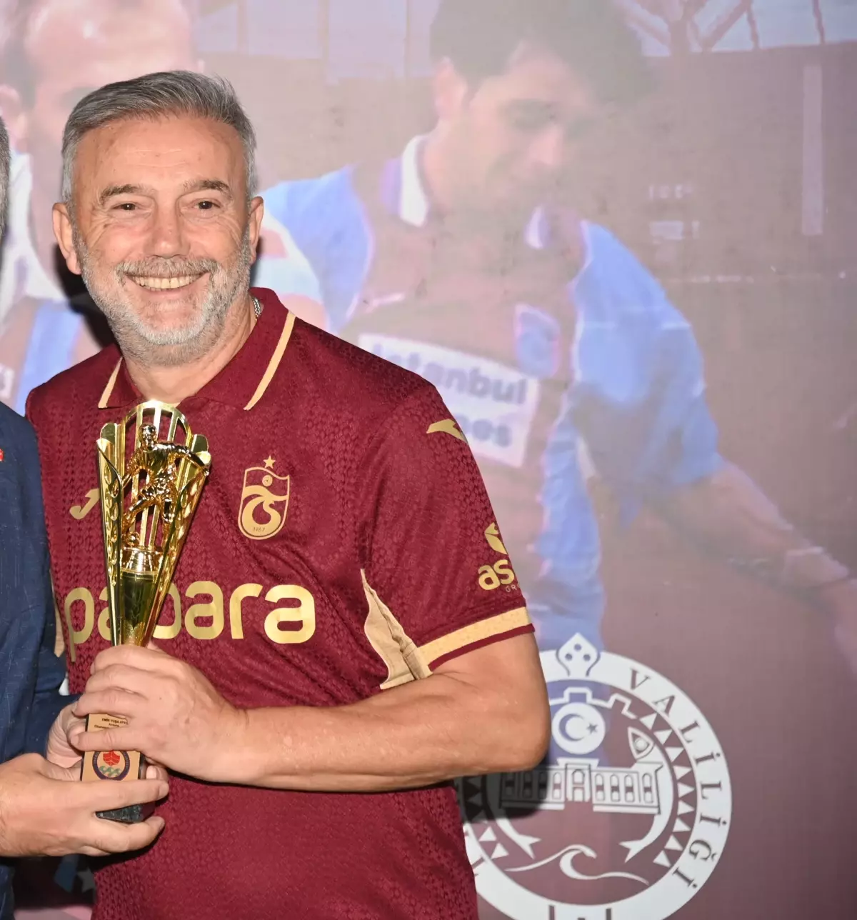 hami mandiralidan taraftara sampiyonluk cagrisi hgI2UFzy.jpg