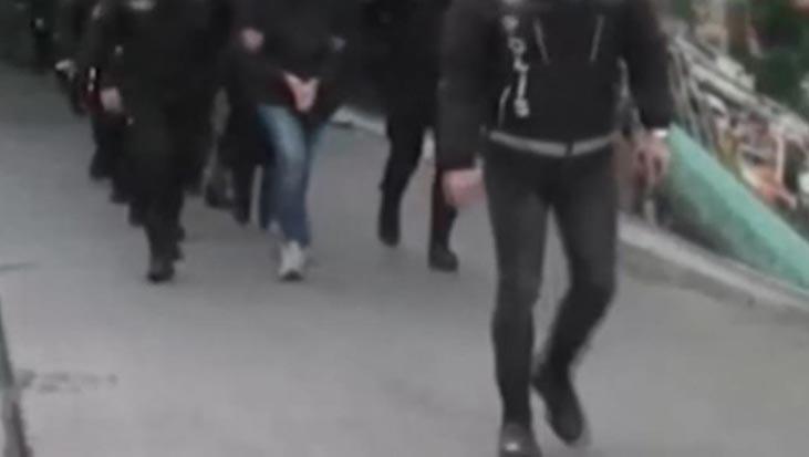 istanbuldaki kacak elektronik sigara operasyonlarinda 586 supheli yakalandi vbKqtBMQ.jpg