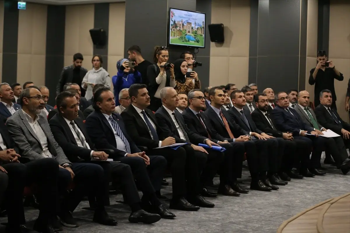 nigde ikkt toplandi bOqR3KTW.jpg