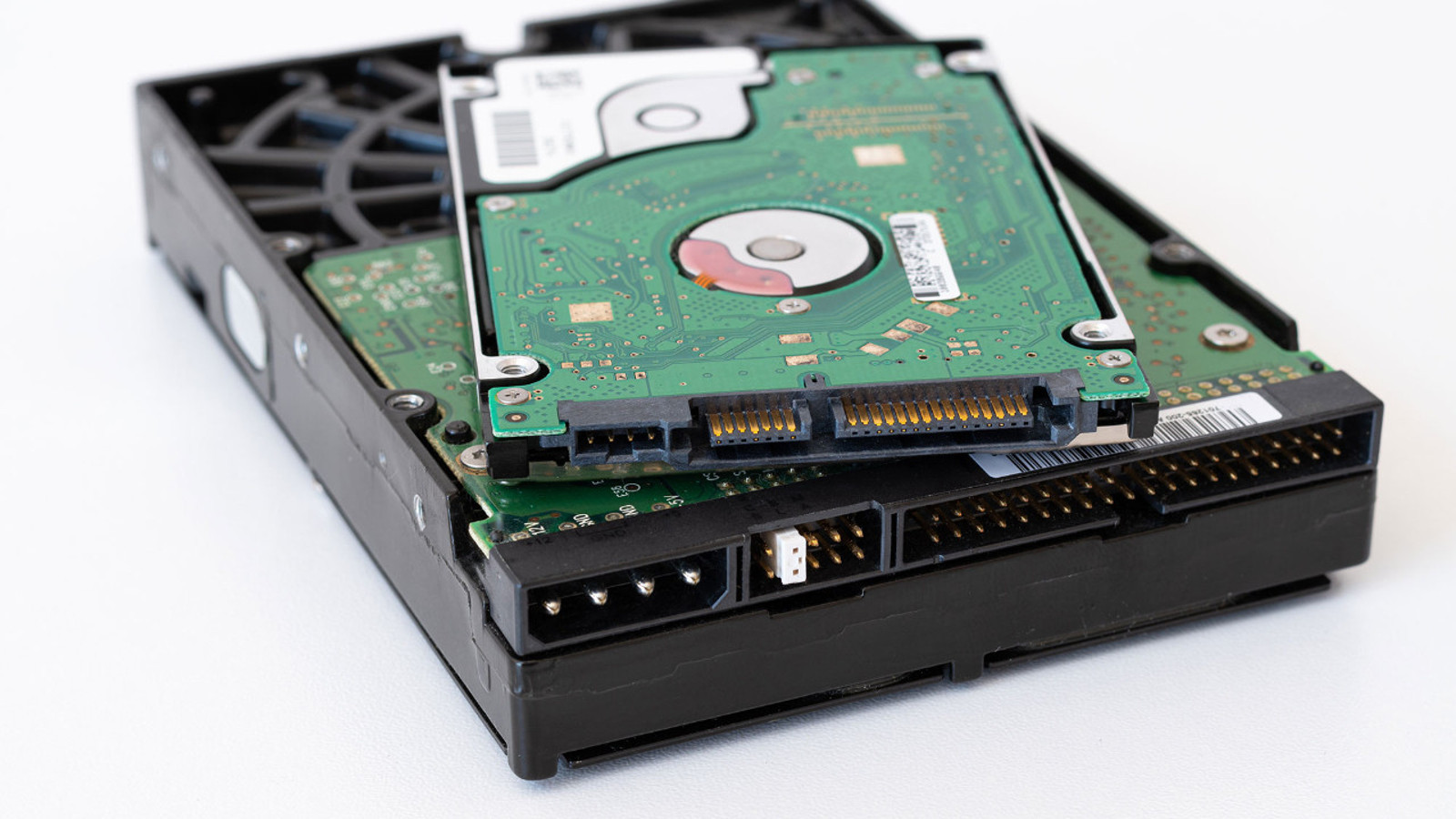 PATA’dan NVMe teknolojisine evrim: Hangi disk bağlantısı daha hızlı?